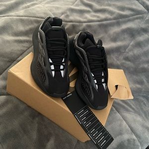 Yeezy 700 V3 Black